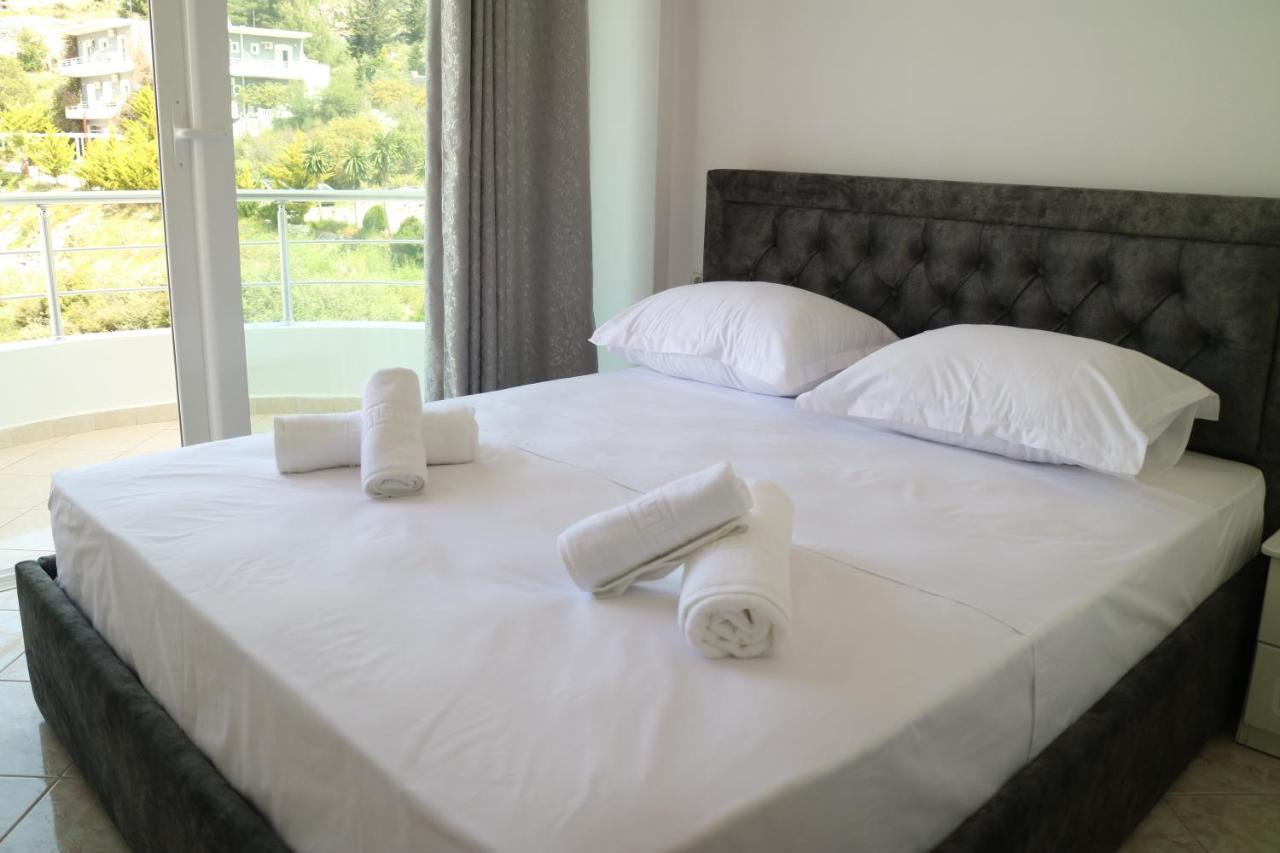 Alnes Hotel Sarandë Eksteriør billede