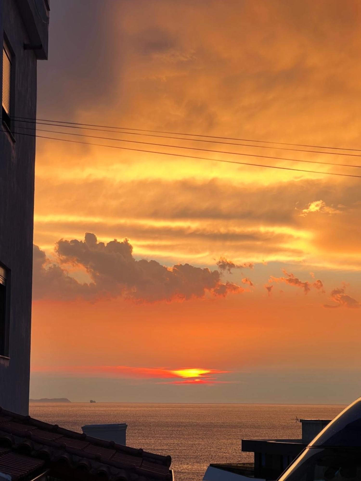 Alnes Hotel Sarandë Eksteriør billede