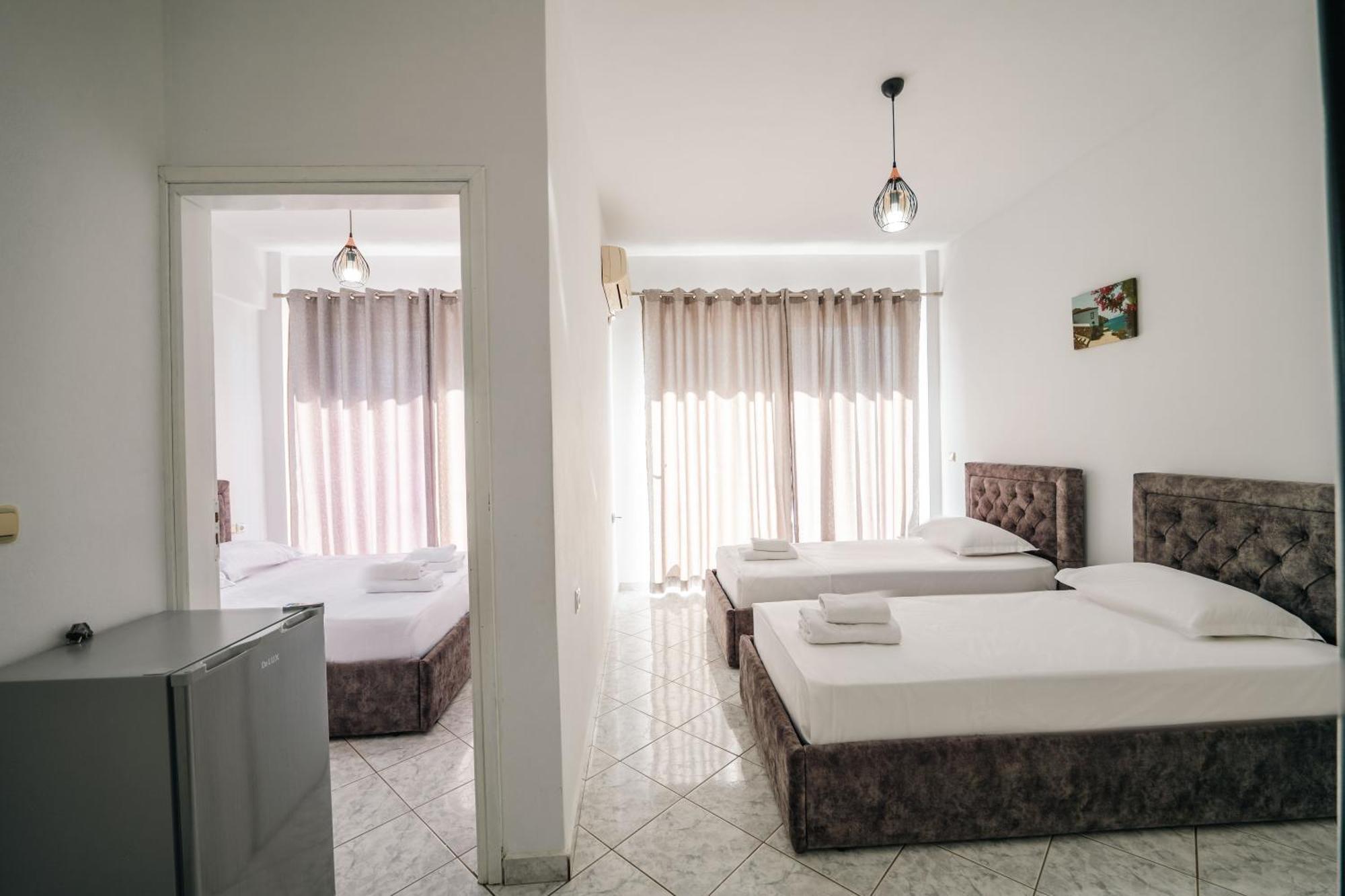 Alnes Hotel Sarandë Eksteriør billede