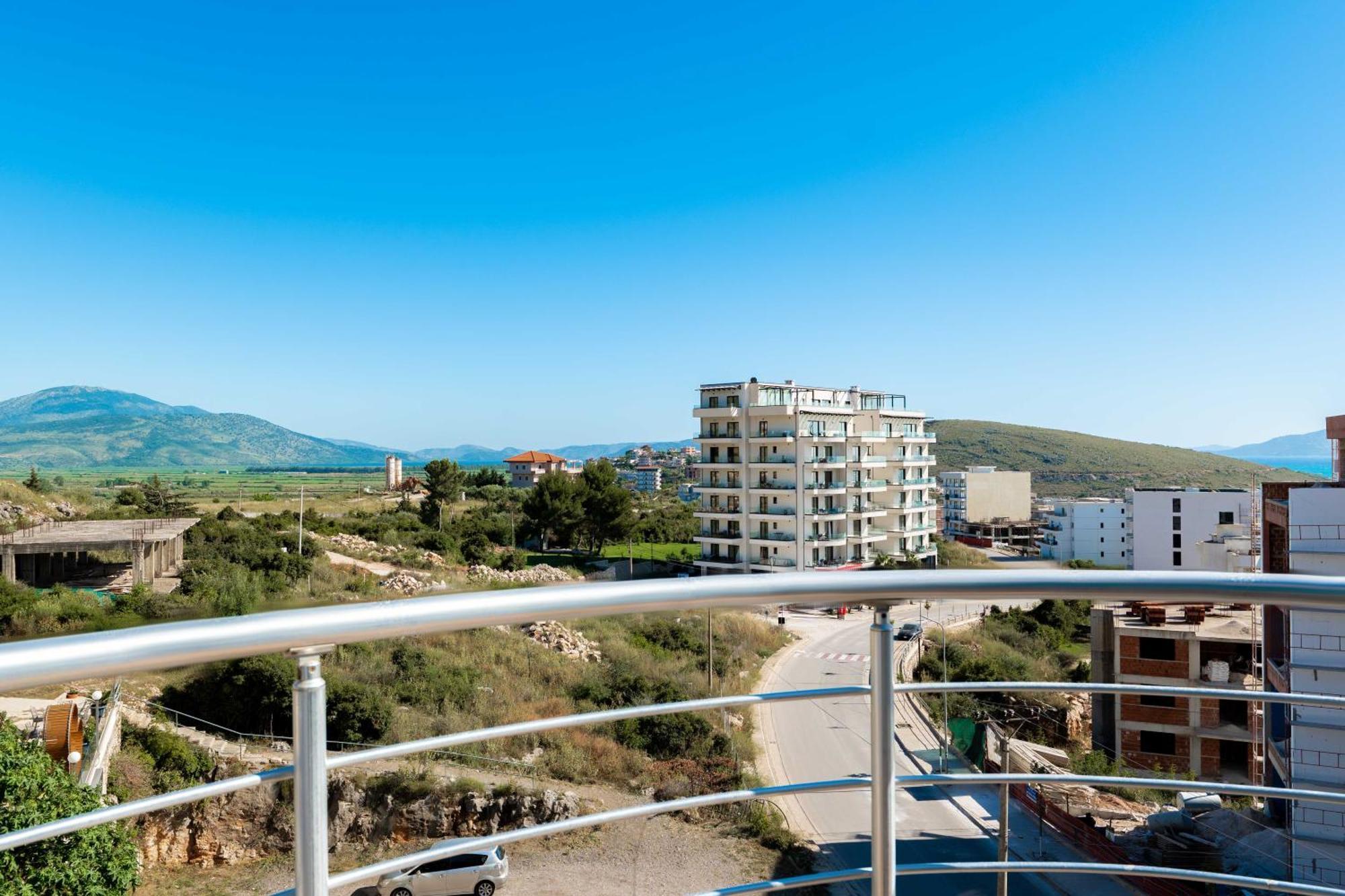 Alnes Hotel Sarandë Eksteriør billede
