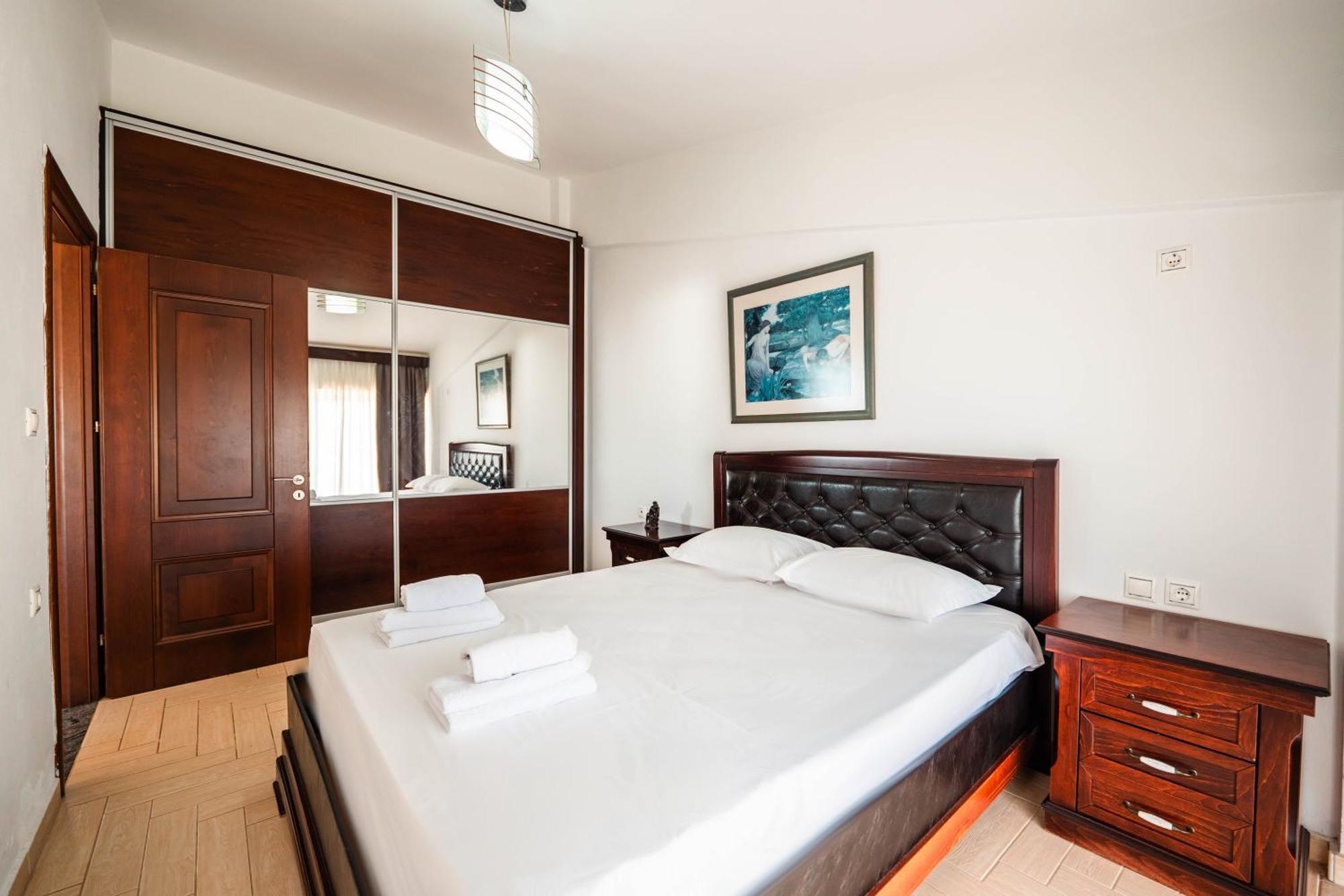 Alnes Hotel Sarandë Eksteriør billede