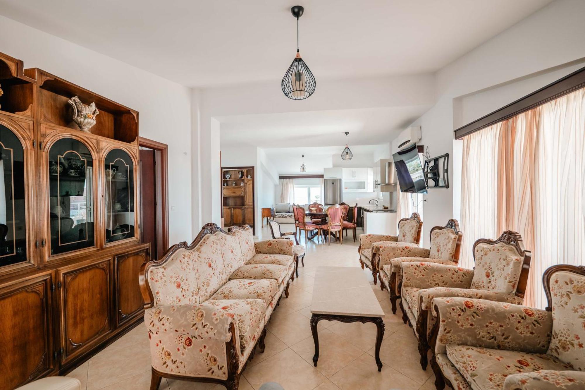 Alnes Hotel Sarandë Eksteriør billede