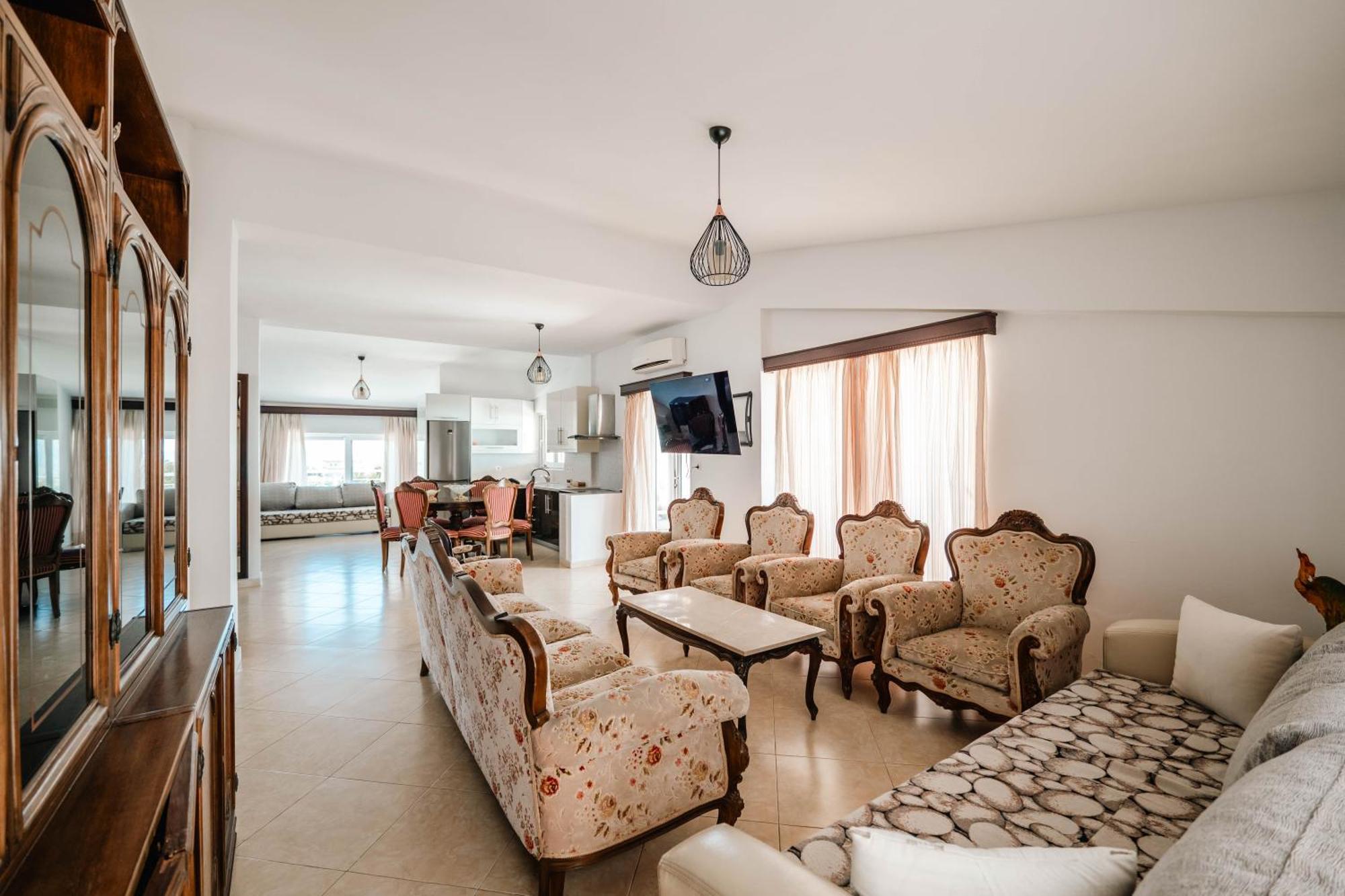 Alnes Hotel Sarandë Eksteriør billede