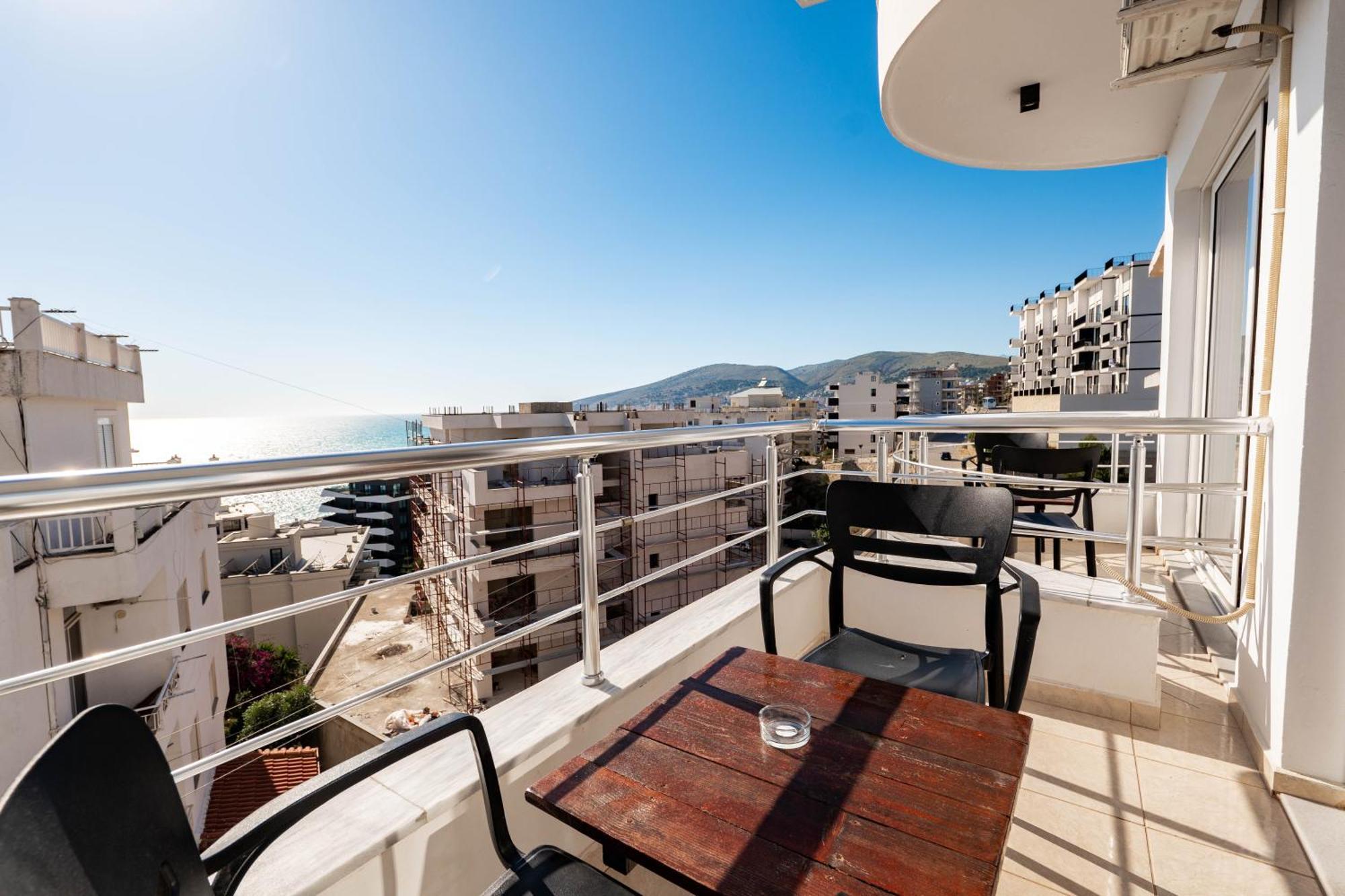 Alnes Hotel Sarandë Eksteriør billede