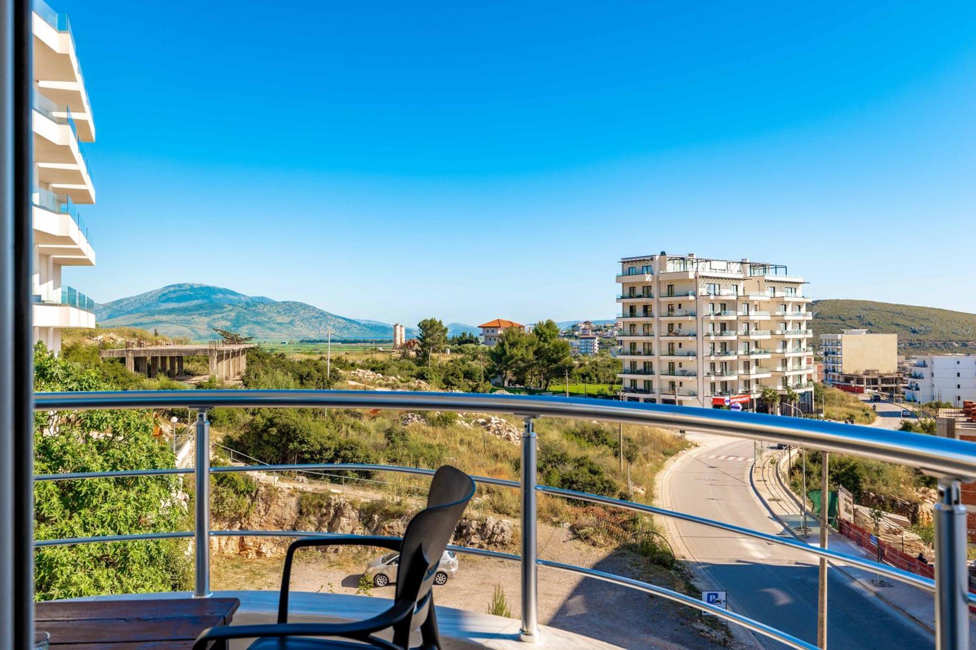 Alnes Hotel Sarandë Eksteriør billede